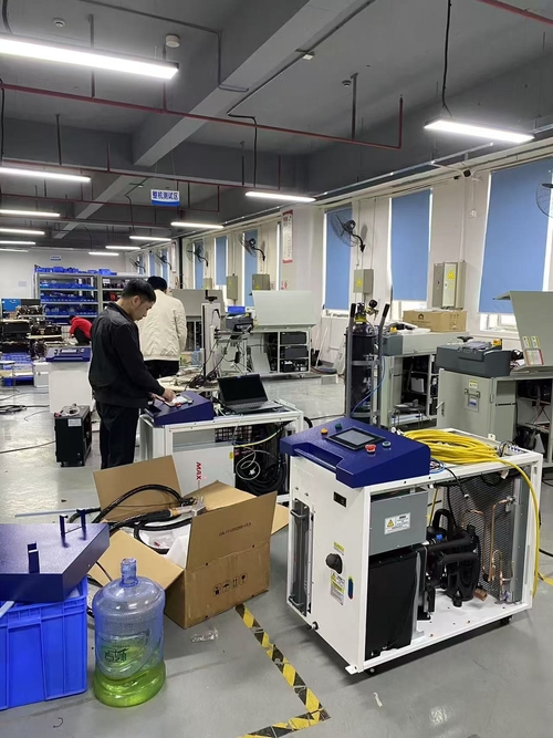 Son şirket haberleri Shenzhen Hanwei Lazer: Teknisyenler Mesleki Standartlara Göre Makineler Üretiyor