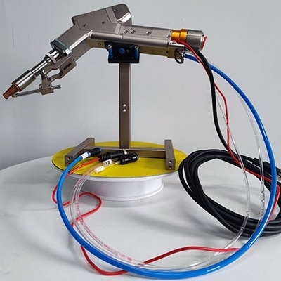 İyi bir fiyat. 3000W Fiber Handheld Tek Motorlu Lazer Kaynak Başı çevrimiçi