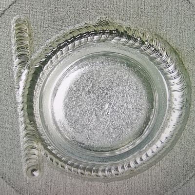 Lityum pilini mühürleyici çiviler